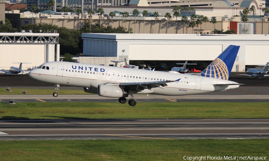United Airlines Airbus A320-232 (N439UA) | Photo 586208