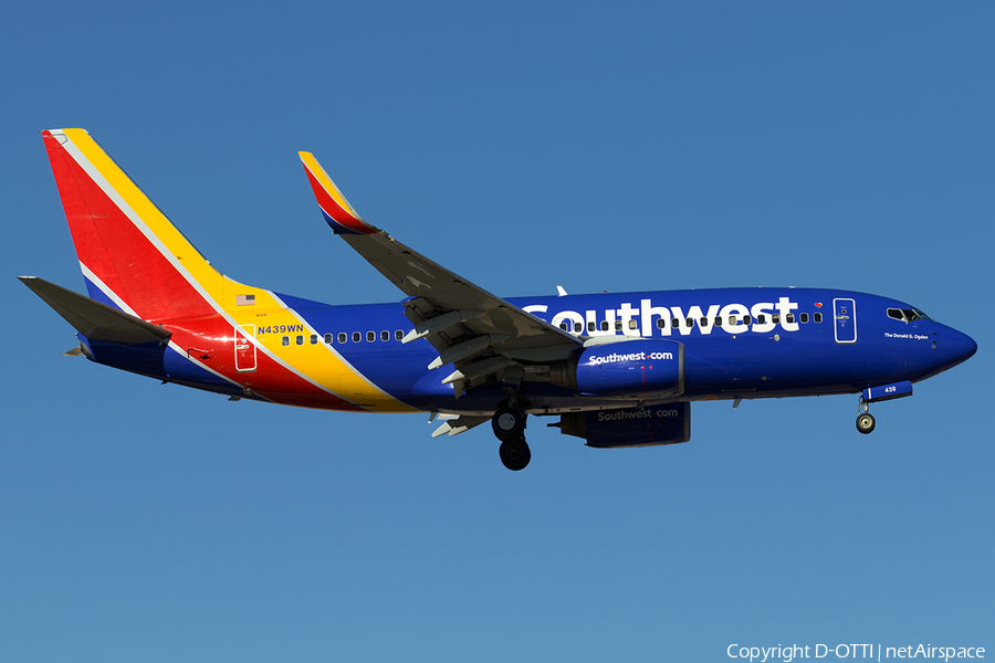 Southwest Airlines Boeing 737-7H4 (N439WN) | Photo 200295