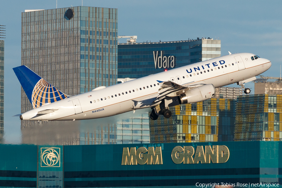 United Airlines Airbus A320-232 (N440UA) | Photo 368934