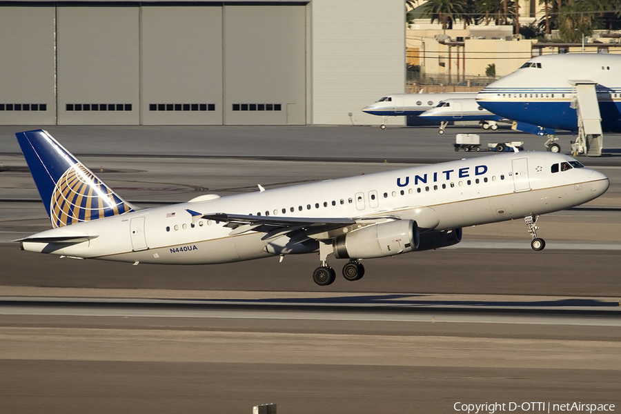 United Airlines Airbus A320-232 (N440UA) | Photo 464970