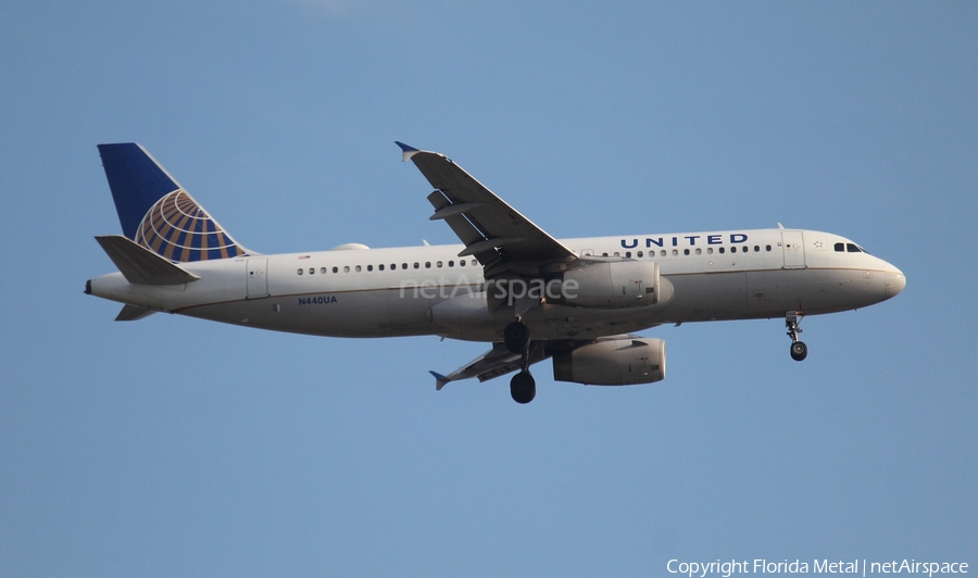 United Airlines Airbus A320-232 (N440UA) | Photo 586239