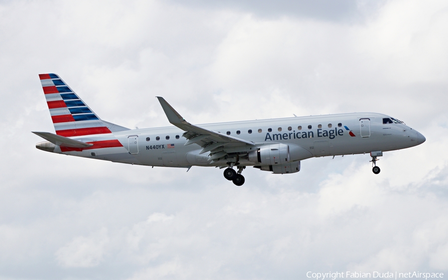 American Eagle (Republic Airlines) Embraer ERJ-175LR (ERJ-170-200LR) (N440YX) | Photo 328130