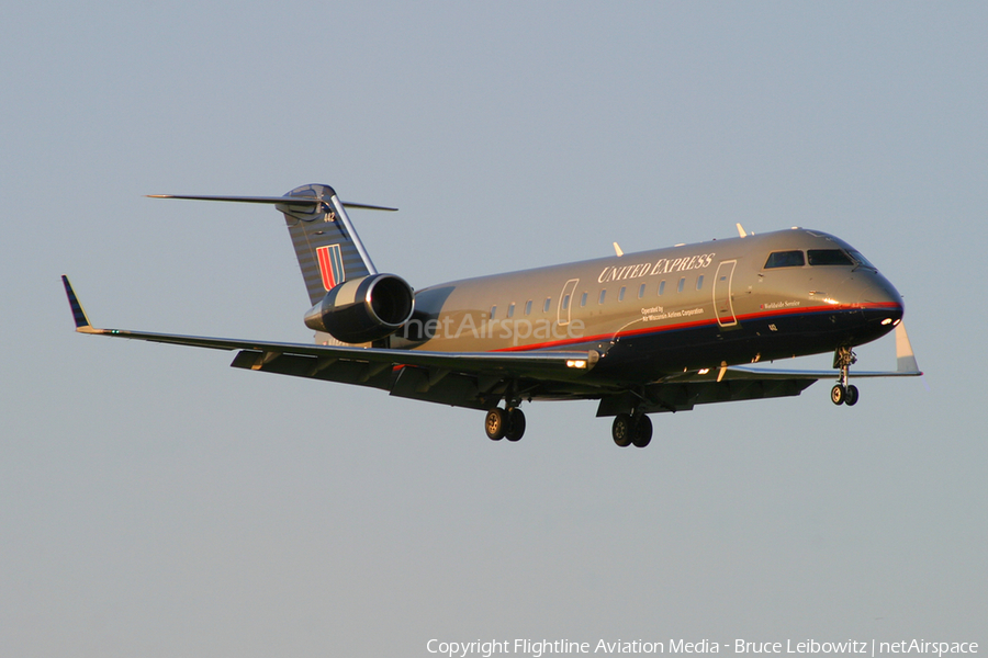 United Express (Air Wisconsin) Bombardier CRJ-200LR (N442AW) | Photo 178724