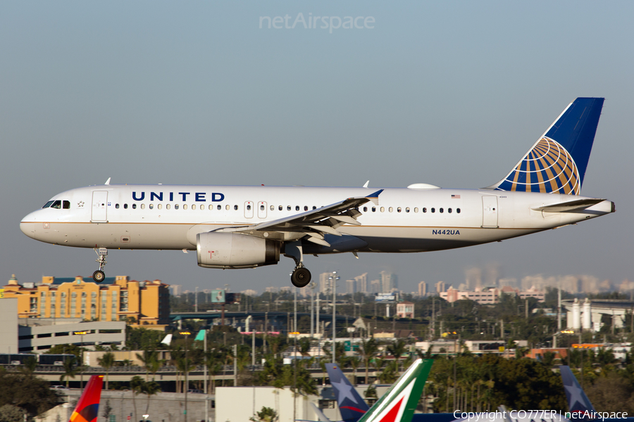 United Airlines Airbus A320-232 (N442UA) | Photo 38205