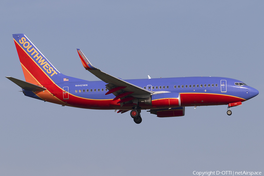 Southwest Airlines Boeing 737-7H4 (N442WN) | Photo 537485