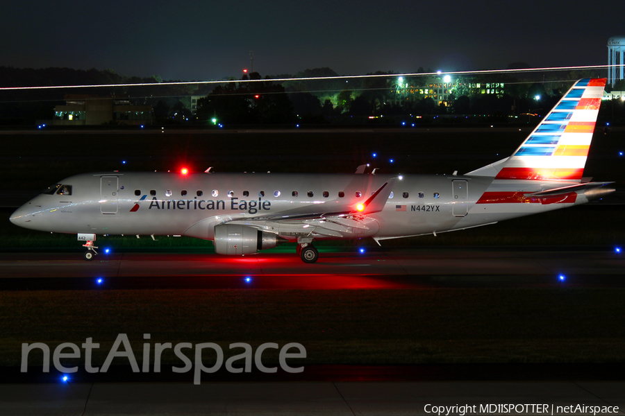American Eagle (Republic Airlines) Embraer ERJ-175LR (ERJ-170-200LR) (N442YX) | Photo 86621