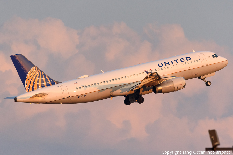 United Airlines Airbus A320-232 (N443UA) | Photo 492813