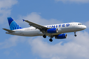 United Airlines Airbus A320-232 (N444UA) at  Windsor Locks - Bradley International, United States