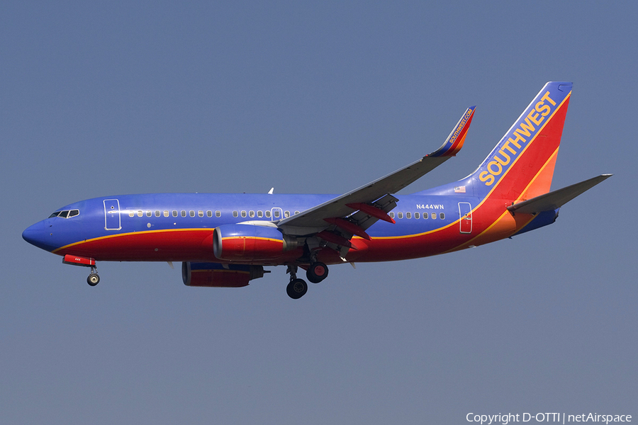 Southwest Airlines Boeing 737-7H4 (N444WN) | Photo 279447