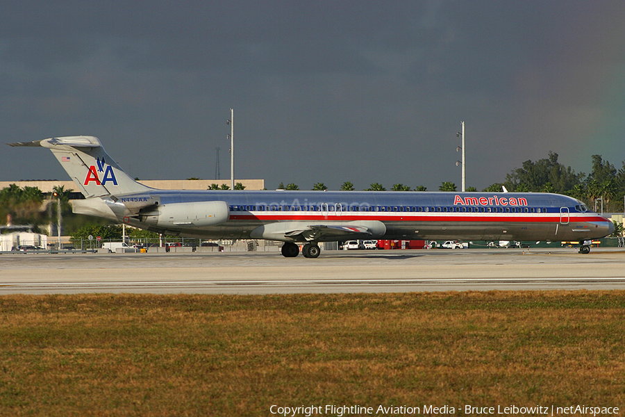 American Airlines McDonnell Douglas MD-82 (N445AA) | Photo 128144