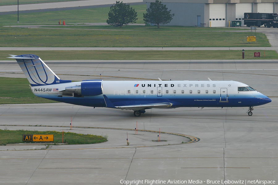 United Express (Air Wisconsin) Bombardier CRJ-200LR (N445AW) | Photo 178172