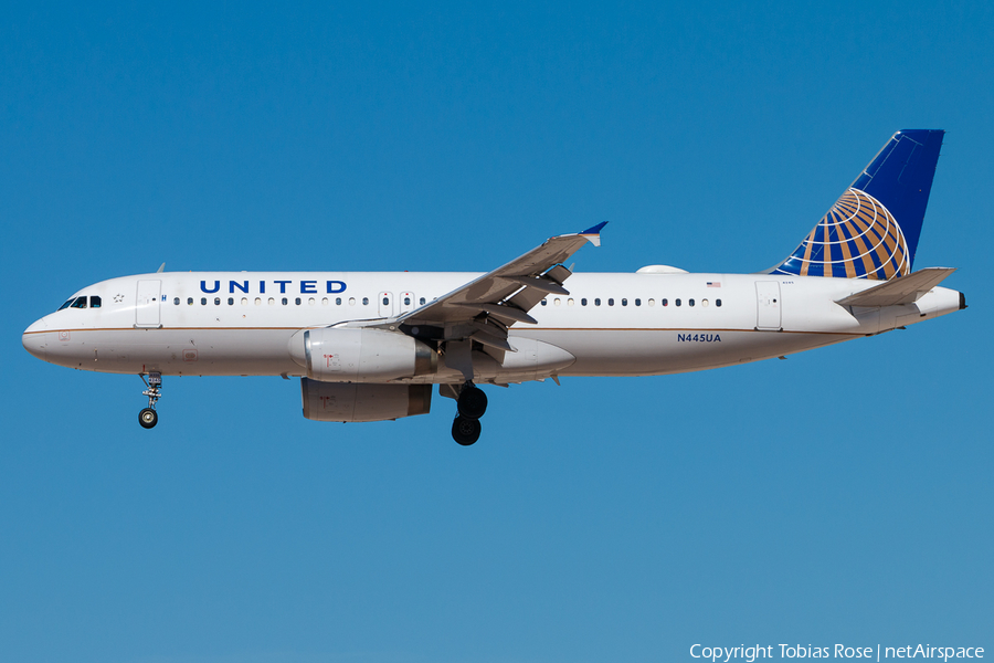 United Airlines Airbus A320-232 (N445UA) | Photo 337029