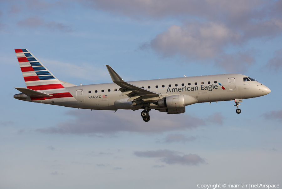 American Eagle (Republic Airlines) Embraer ERJ-175LR (ERJ-170-200LR) (N445YX) | Photo 128987