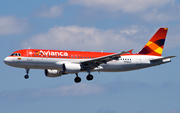 Avianca Airbus A320-214 (N446AV) at  Miami - International, United States