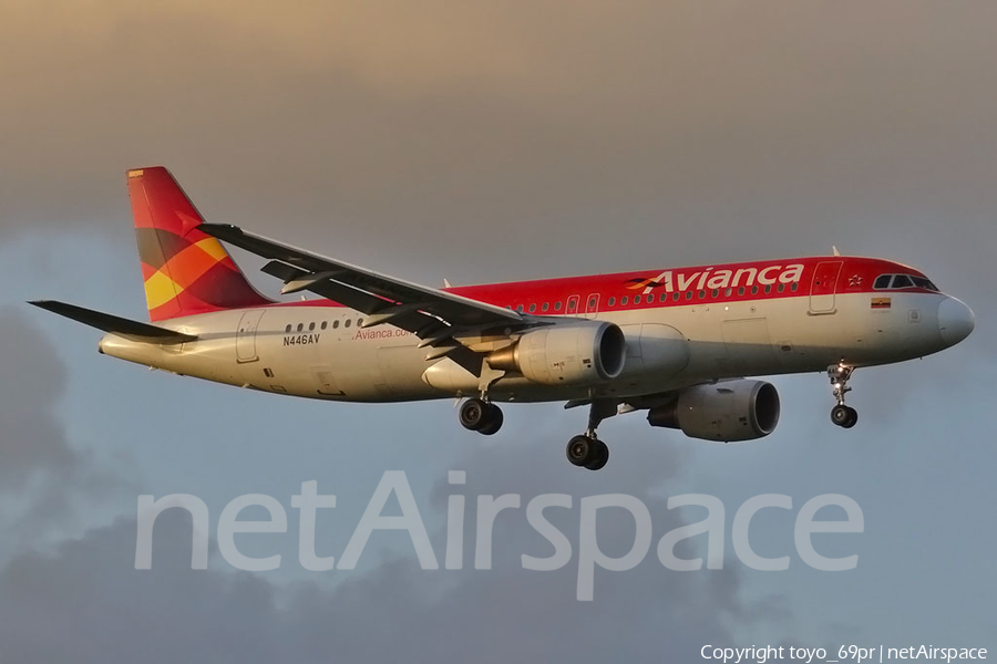 Avianca Airbus A320-214 (N446AV) | Photo 68275