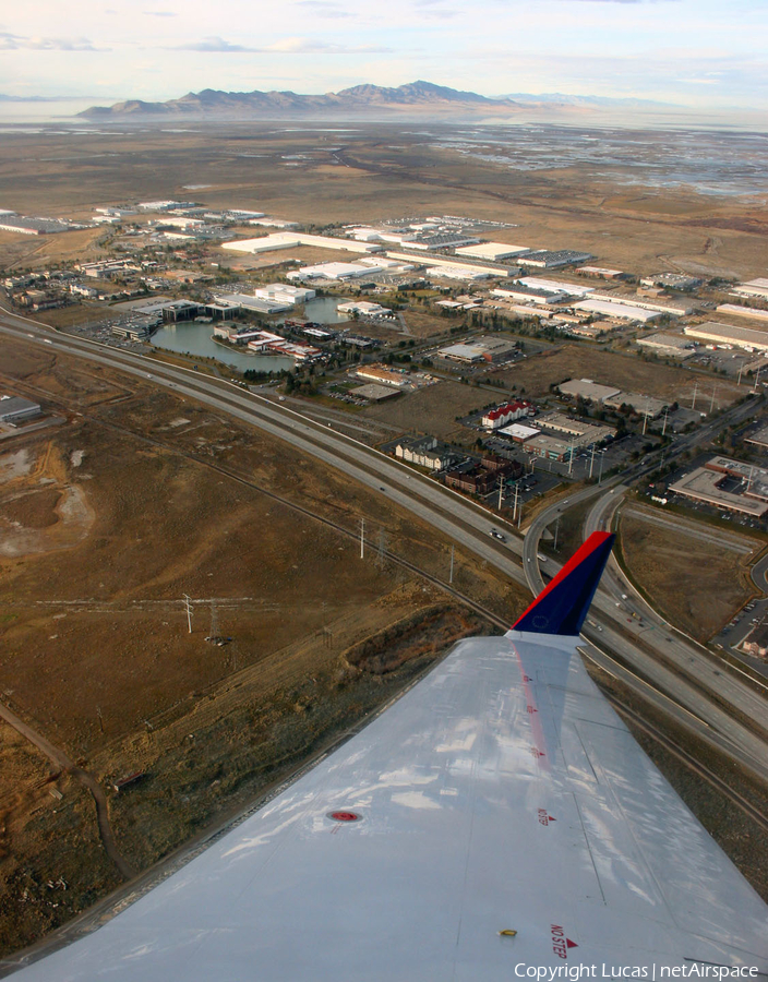 Delta Connection (SkyWest Airlines) Bombardier CRJ-200ER (N446SW) | Photo 24825