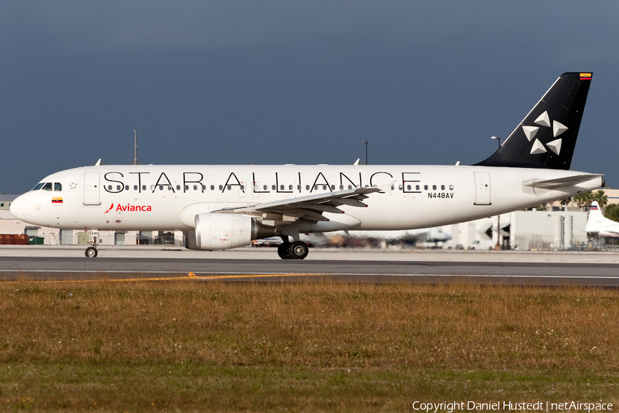 Avianca Airbus A320-214 (N448AV) | Photo 509645