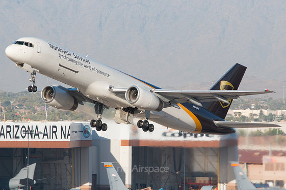 United Parcel Service Boeing 757-24APF (N448UP) at  Phoenix - Sky Harbor, United States