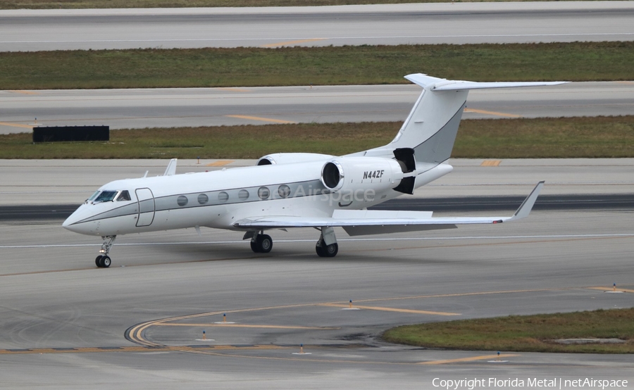 (Private) Gulfstream G-IV (N44ZF) | Photo 555190