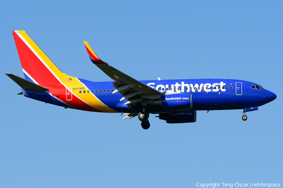 Southwest Airlines Boeing 737-7H4 (N451WN) | Photo 524003