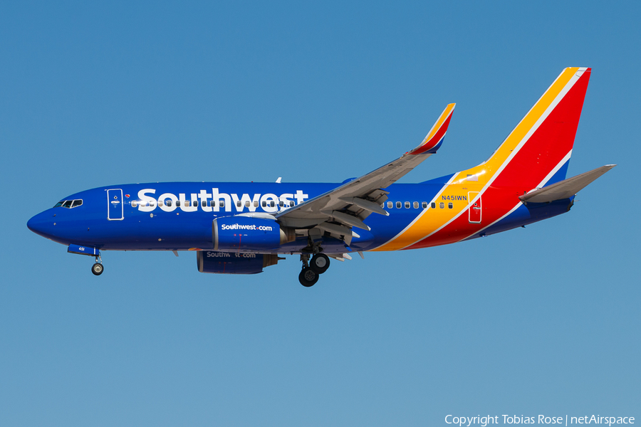 Southwest Airlines Boeing 737-7H4 (N451WN) | Photo 298336