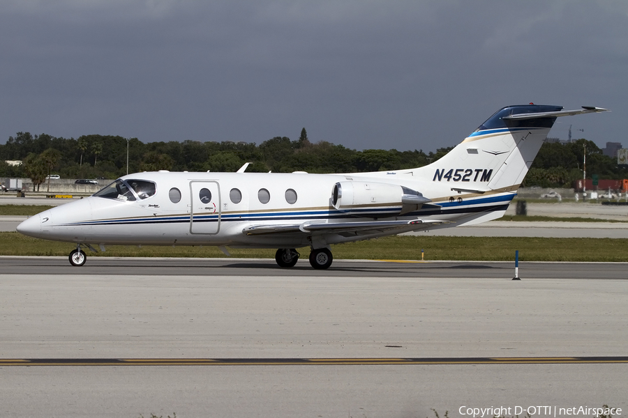 (Private) Raytheon Hawker 400XP (N452TM) | Photo 422593