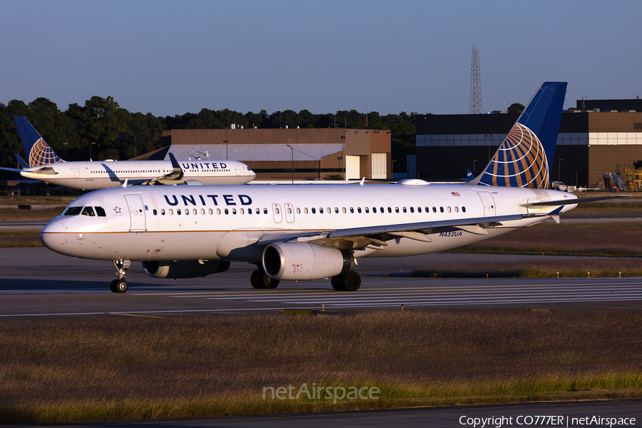 United Airlines Airbus A320-232 (N452UA) | Photo 395606