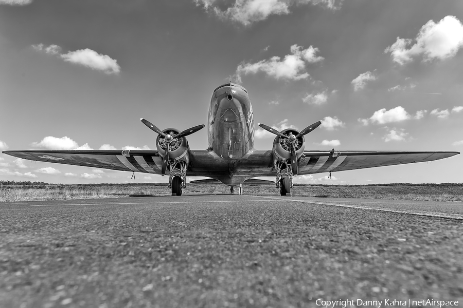 Commemorative Air Force Douglas C-53D Skytrooper (N45366) | Photo 330259