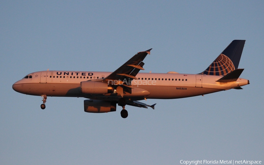 United Airlines Airbus A320-232 (N453UA) | Photo 586668