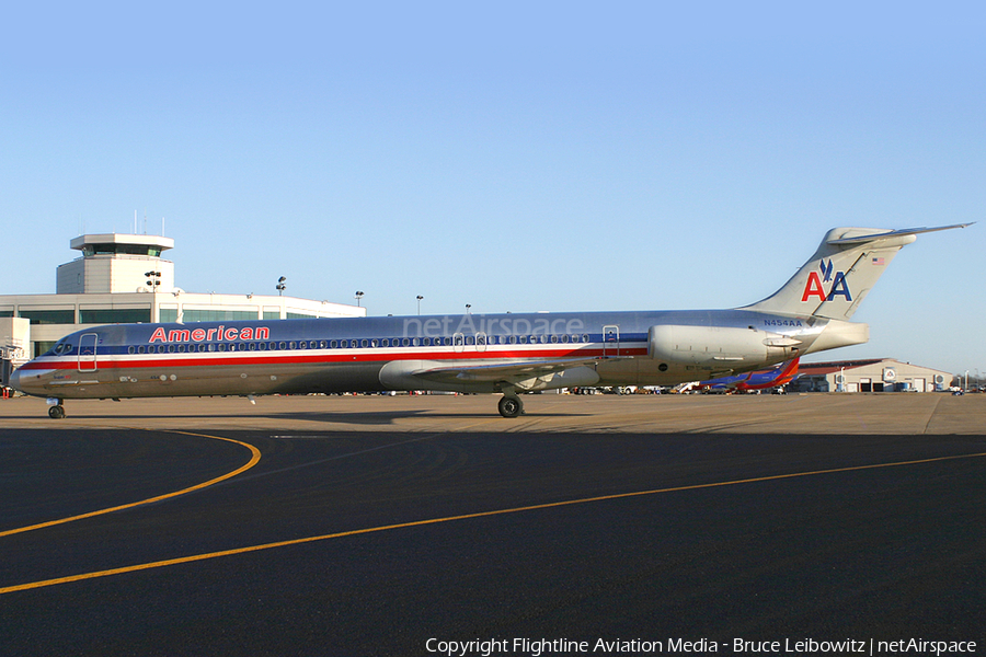 American Airlines McDonnell Douglas MD-82 (N454AA) | Photo 178032