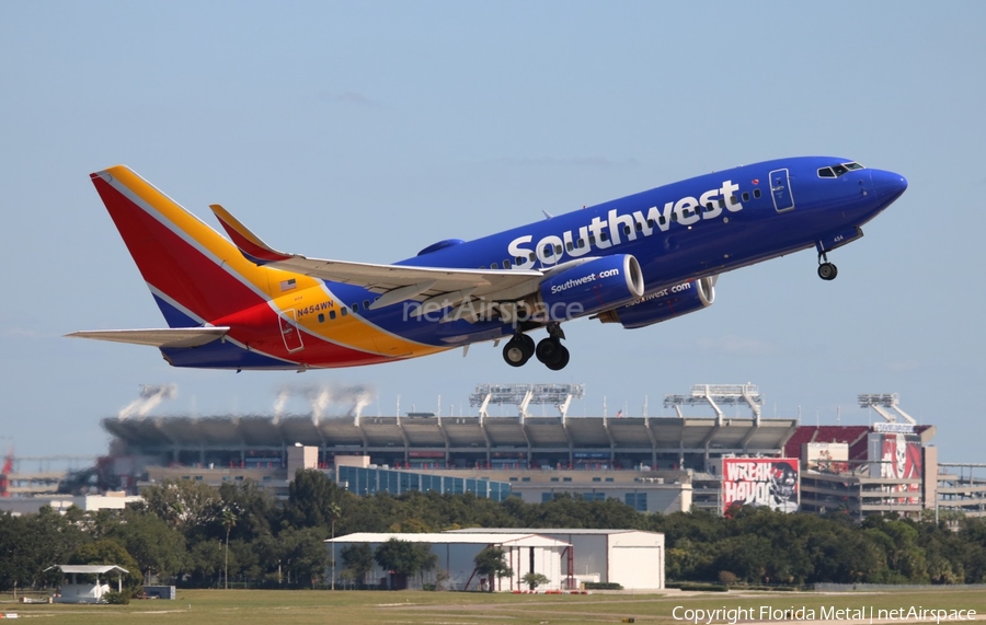 Southwest Airlines Boeing 737-7H4 (N454WN) | Photo 304270