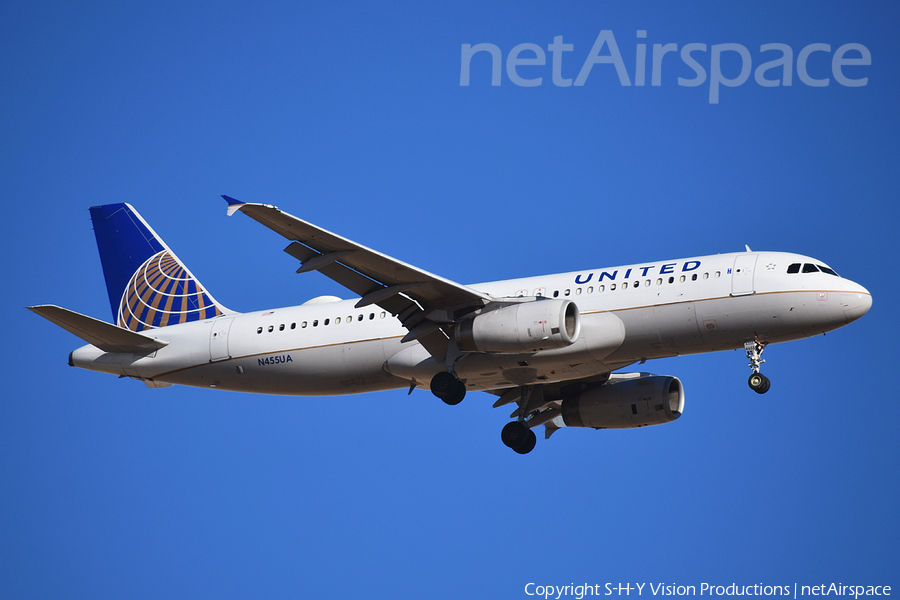 United Airlines Airbus A320-232 (N455UA) | Photo 137447