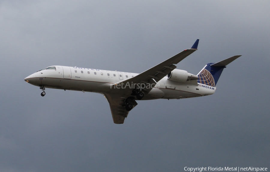 United Express (Air Wisconsin) Bombardier CRJ-200LR (N459AW) | Photo 304282