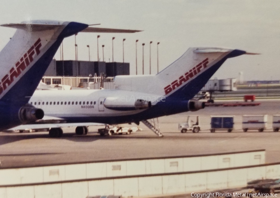 Braniff International Airways Boeing 727-227(Adv) (N459BN) | Photo 586705
