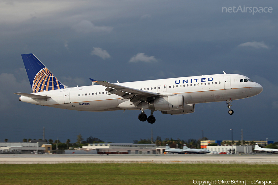 United Airlines Airbus A320-232 (N459UA) | Photo 39028