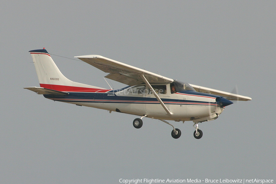 (Private) Cessna TR182 Turbo Skylane RG (N4609S) | Photo 177621