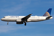 United Airlines Airbus A320-232 (N460UA) at  Los Angeles - International, United States