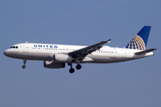 United Airlines Airbus A320-232 (N462UA) at  Los Angeles - International, United States