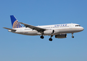 United Airlines Airbus A320-232 (N462UA) at  Miami - International, United States