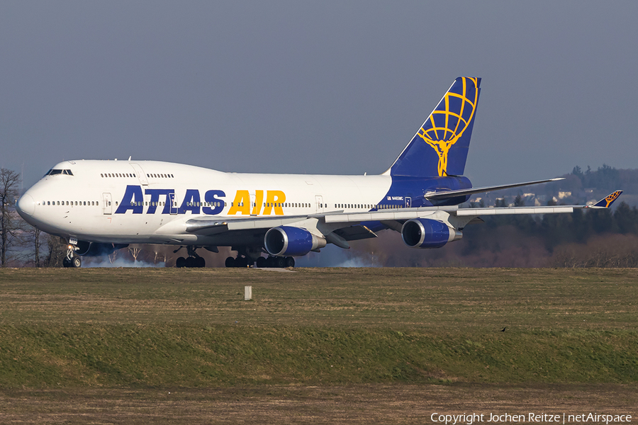 Atlas Air Boeing 747-446 (N465MC) | Photo 380771
