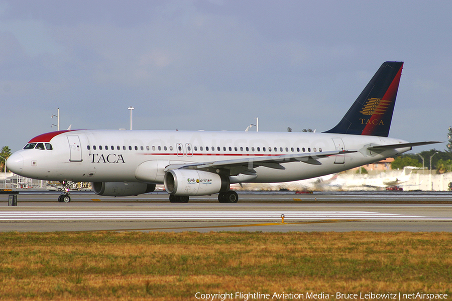 TACA International Airlines Airbus A320-233 (N465TA) | Photo 142011