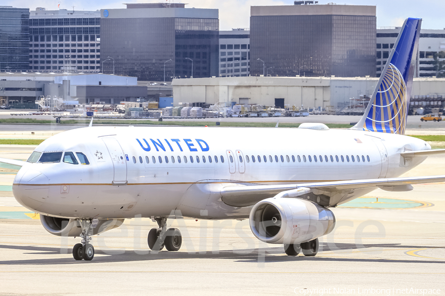 United Airlines Airbus A320-232 (N465UA) | Photo 427829