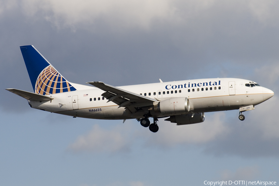 Continental Airlines Boeing 737-524 (N46625) | Photo 177440