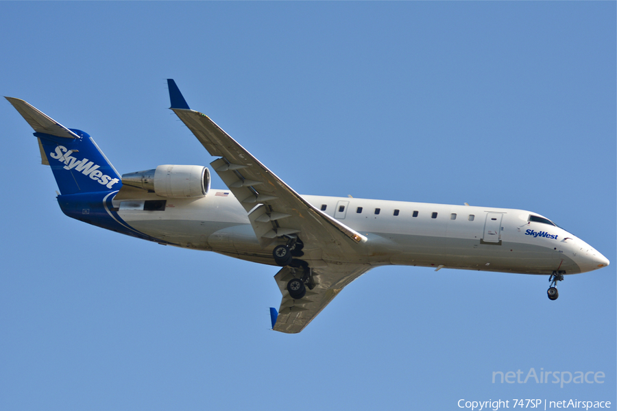 United Express (SkyWest Airlines) Bombardier CRJ-200LR (N466SW) | Photo 39802