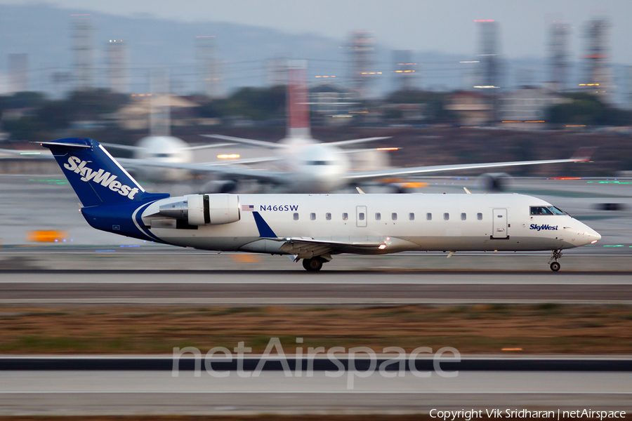 United Express (SkyWest Airlines) Bombardier CRJ-200LR (N466SW) | Photo 57812