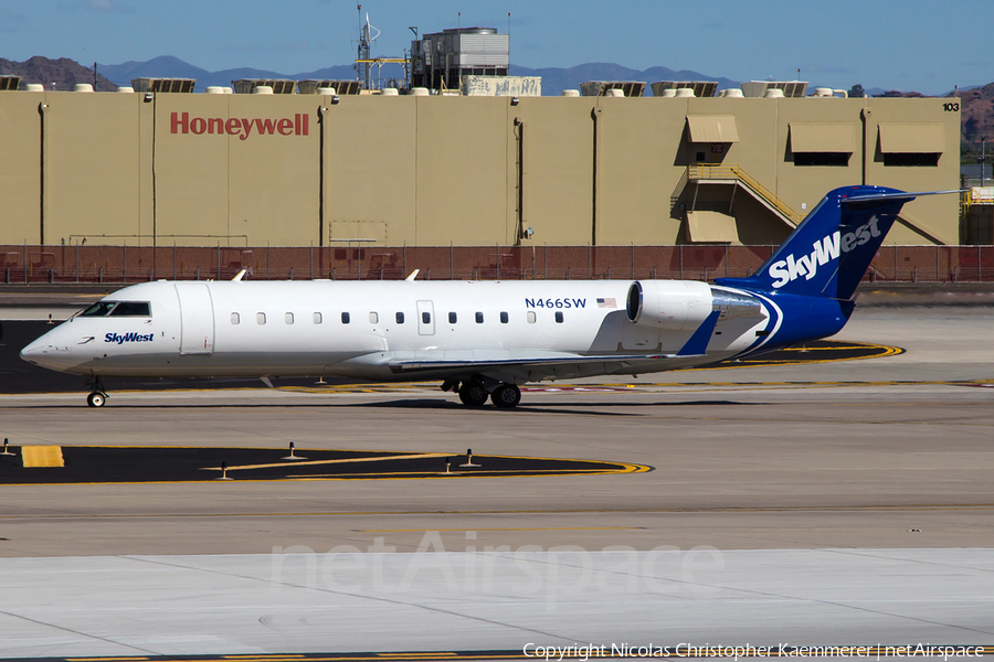 United Express (SkyWest Airlines) Bombardier CRJ-200LR (N466SW) | Photo 124085