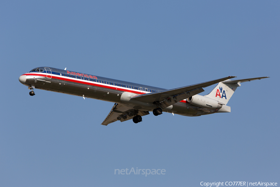 American Airlines McDonnell Douglas MD-82 (N467AA) | Photo 11584