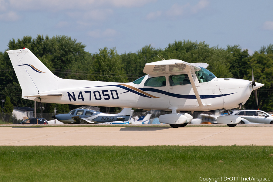 (Private) Cessna 172N Skyhawk (N4705D) | Photo 659188