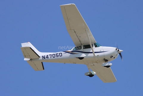 (Private) Cessna 172N Skyhawk (N4705D) at  Oshkosh - Wittman Regional, United States