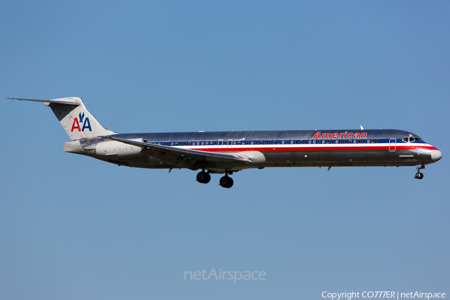 American Airlines McDonnell Douglas MD-82 (N471AA) | Photo 79127